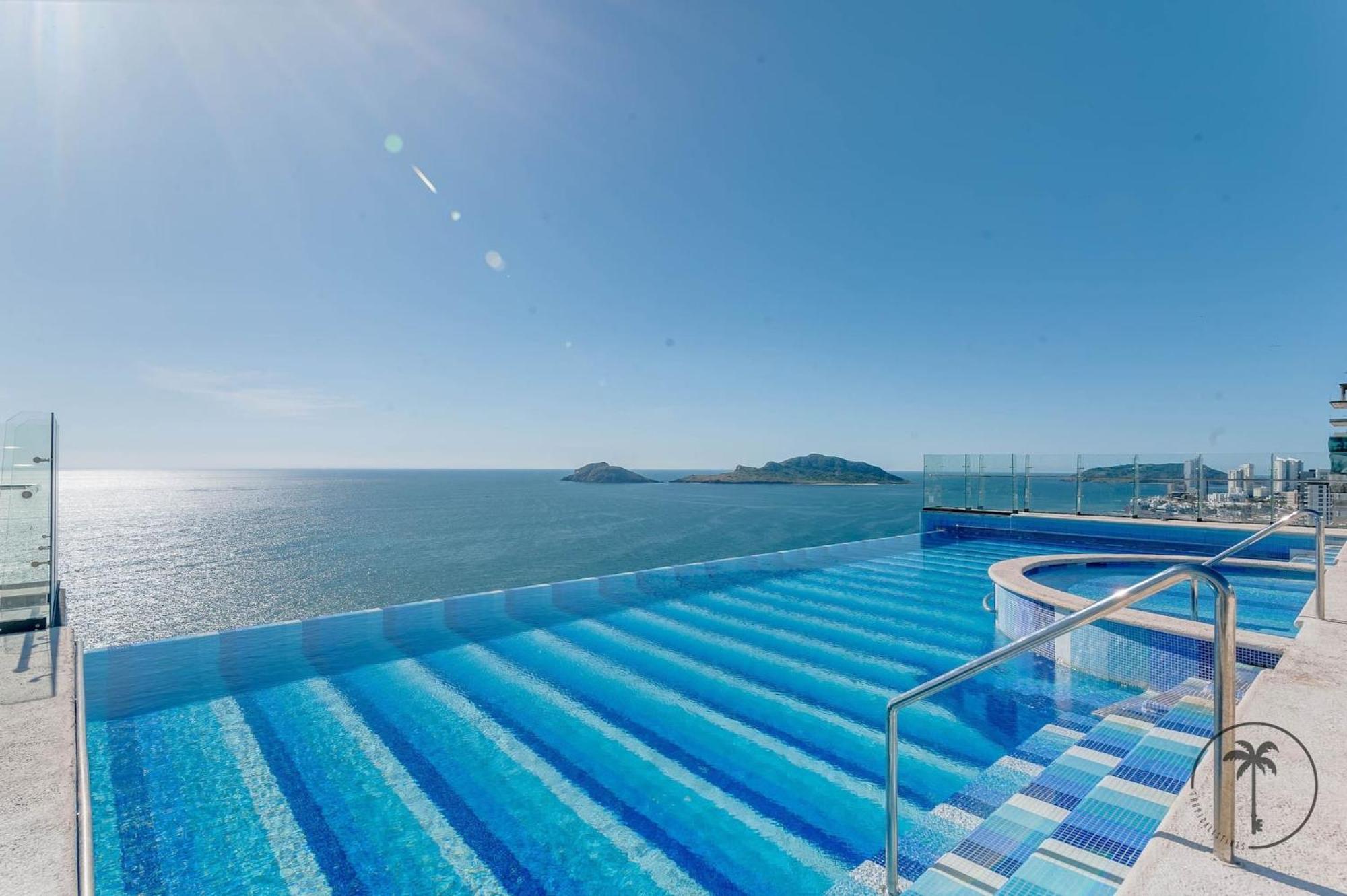 Terraza Con Vista Al Mar Y A Atardeceres Apartment Mazatlan Bagian luar foto